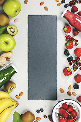 포토 JPG 해외이미지 채소 과일 바나나 건강 키위 사람없음 하이앵글 주스 견과류 사과 채식 아몬드 다이어트음식 스무디 저칼로리식단 플랫레이 해외202004 해외포토 음료 뷰포인트 다이어트 플랫 식단 저칼로리 파일형식