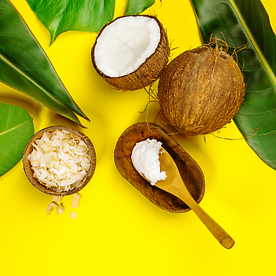 포토 JPG 해외이미지 사람없음 피부관리 코코넛 나무숟가락 나무그릇 노란배경 열대잎 코코넛오일 해외202004 해외포토 그릇 백그라운드 잎 과일 목재 뷰티 노란색 숟가락 오일_음식 파일형식