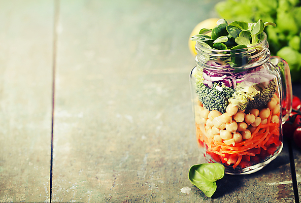 포토 해외이미지 유리병 실내 사람없음 당근 샐러드 브로콜리 담기 채식 나무바닥 바질 건강식 다이어트음식 병아리콩 어린잎 적양파 카피스페이스 비건 해외202004 해외포토 음식 잎 다이어트 채소 모션 양파 병_용기 콩 바닥 뿌리채소 내부 공백 채식주의자 파일형식