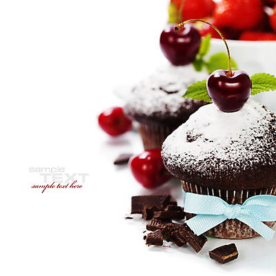 포토 JPG 해외이미지 리본 실내 타이포그라피 사람없음 아웃포커스 초콜릿 체리 달콤 컵케이크 민트 흰배경 초코맛 카피스페이스 해외202004 해외포토 문자 백그라운드 과일 디저트 촬영기법 내부 케이크 공백 흰색 맛 허브 파일형식