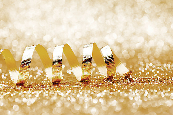 포토 JPG 해외이미지 리본 백그라운드 크리스마스 패턴 곡선 휴가 새해 나선형 선물 사람없음 장식 빛 소용돌이 축하 직물 악단 신용카드 생일 황금 활 테이프 광택 해외202004 해외202105 해외포토 기념일 선 음악 컨셉 무늬 문구용품 금융 회오리 파일형식