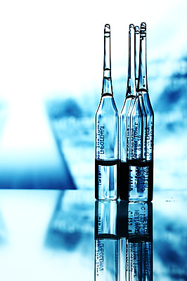 포토 JPG 해외이미지 디자인 산업 백그라운드 크리스마스 공 유리 벽지 추상 휴가 건강 사람없음 장식 물 빛 스터디 노란색 흰색 축하 화려 실험실 질병 상품 약국 연도 질감 주사약 백신 봉인 인플루엔자 해외202004 해외202105 해외포토 자연요소 기념일 컬러 컨셉 무늬 의학 재질 실험 학습 약 바이러스 파일형식