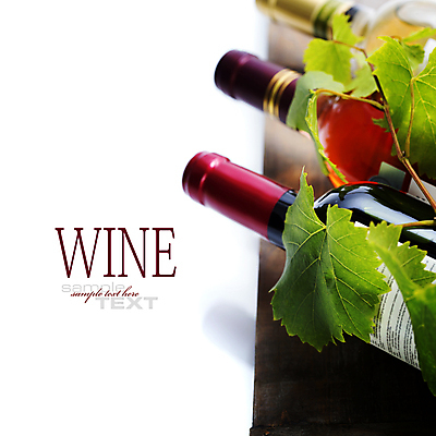 포토 JPG 해외이미지 포도 근접촬영 타이포그라피 사람없음 와인 와인병 흰배경 나무도마 포도잎 카피스페이스 해외202004 해외포토 문자 뷰포인트 백그라운드 잎 과일 병_용기 도마 주류 목재 공백 흰색 파일형식