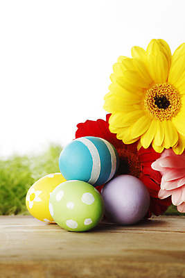 포토 JPG 해외이미지 전통 꽃 백그라운드 휴가 부활절 선물 사람없음 목재 장식 초록색 노란색 계란 봄 활발 흰색 축하 신용카드 그리기 널 데이지 거베라 수공예 고립 카피스페이스 해외202004 해외202105 해외포토 나무 식물 계절 기념일 컬러 컨셉 재료 모션 금융 알 공백 공예 파일형식