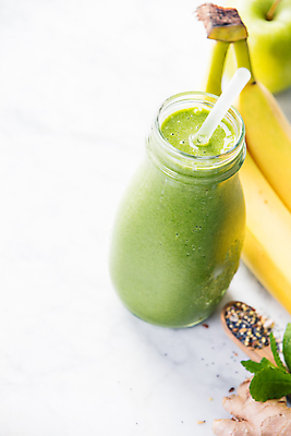 포토 JPG 해외이미지 바나나 건강 빨대 사람없음 주스 사과 채식 다이어트음식 스무디 음료수병 저칼로리식단 디톡스 귀리 해외202004 해외포토 음료 다이어트 과일 곡류 식단 저칼로리 병_담는 파일형식