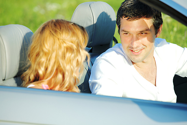 포토 JPG 해외이미지 백인 학생 라이프스타일 커플 여자 남자 행복 여행 백그라운드 2 자동차 자연 유리 하늘 모바일 휴가 함께함 관리 미소 사람 소년 성인 야외 두명 여름 파란색 친구 청춘 우정 기쁨 자유 흰색 춤 오픈카 스타일 해외202004 해외202105 해외포토 서양인 계절 감정 어린이 육상교통 컬러 컨셉 관계 승용차 재질 문화예술 표정 생활 생태계 파일형식