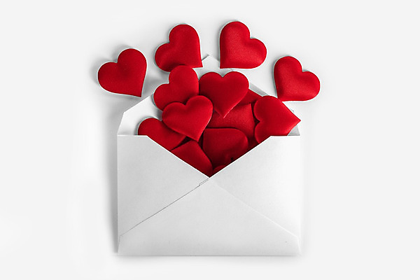 포토 JPG 해외이미지 편지봉투 사랑 사람없음 빨간색 하트 많음 해외202004 해외202105 해외포토 모양 감정 컬러 컨셉 봉투 편지 파일형식