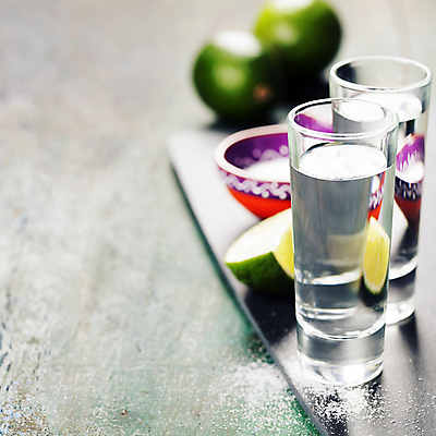 포토 JPG 해외이미지 그릇 음료 잔 사람없음 아웃포커스 물 라임 해외202004 해외포토 자연요소 식기 과일 촬영기법 파일형식