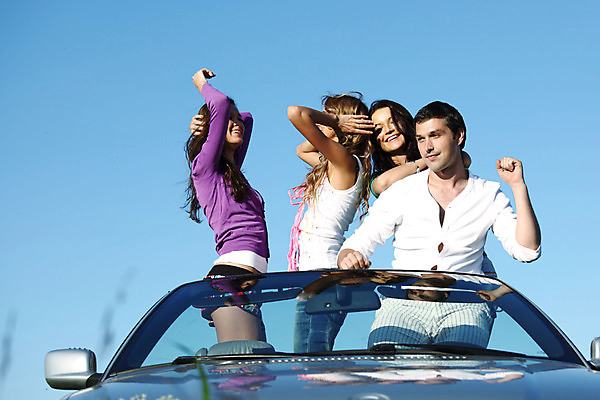 포토 JPG 해외이미지 백인 학생 라이프스타일 커플 여자 남자 행복 여행 백그라운드 2 자동차 자연 유리 하늘 모바일 휴가 함께함 관리 미소 사람 소년 여러명 성인 야외 여름 파란색 친구 청춘 우정 기쁨 자유 흰색 춤 오픈카 스타일 해외202004 해외202105 해외포토 서양인 계절 감정 어린이 육상교통 컬러 다수 컨셉 관계 승용차 재질 문화예술 표정 생활 생태계 파일형식