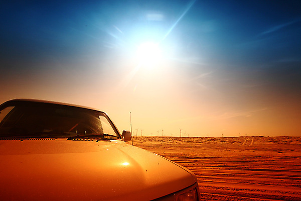 포토 JPG 해외이미지 도로 물결 모래 스포츠 여행 백그라운드 일러스트 교통시설 자국 자동차 자연 하늘 추상 건조 풍경 사람없음 야외 물 파란색 빛 태양 노란색 맑음 힘 운전 사막 바퀴 뜨거움 거친 황금 땅 모래언덕 사파리 지역 짐차 고립 선로 오프로드 수평선 해외202004 해외202105 해외포토 자연요소 길 육상교통 컬러 교통 무늬 모션 날씨 언덕 시설 생태계 파일형식