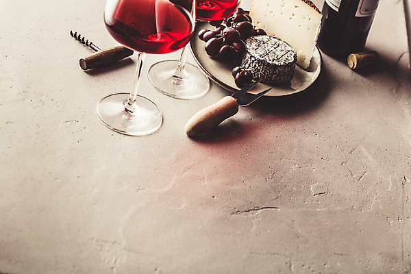 포토 JPG 해외이미지 접시 백그라운드 치즈 사람없음 와인 꿀 카피스페이스 해외202004 해외포토 식기 유제품 주류 공백 파일형식