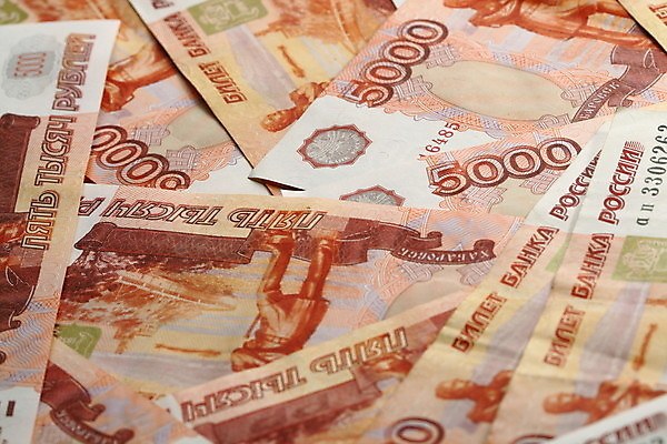 포토 JPG 해외이미지 종이 백그라운드 지폐 돈 비즈니스 사람없음 금융 쪽지 힘 재산 도박 구매 주식 상패 오픈카 투자 러시아 5 손질 뭉치 찌르기 대출 구독 러시아인 루블 모스크바 세금 쉬운 이슈 자금 환불 해외202004 해외202105 해외포토 서양인 유럽 모션 승용차 경제 쇼핑 숫자 상_우승 파일형식