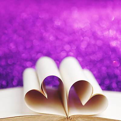 포토 JPG 해외이미지 종이 백그라운드 사랑 사람없음 책 낭만 하트 카피스페이스 해외202004 해외202105 해외포토 모양 감정 컨셉 공백 파일형식