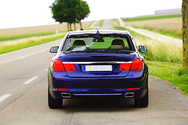 포토 JPG 해외이미지 구름 도로 길 여행 밭 창문 교통시설 자동차 유리 건조 풍경 초원 사람없음 가로 초록색 파란색 문 미국 새벽 거울 운전 시골 바퀴 고속도로 운전사 보행로 숲 먼지 보험 방법 블러 자동 직진 해외202004 해외202105 해외포토 자연요소 직업 육상교통 컬러 교통 북아메리카 농업 모션 재질 시설 파일형식
