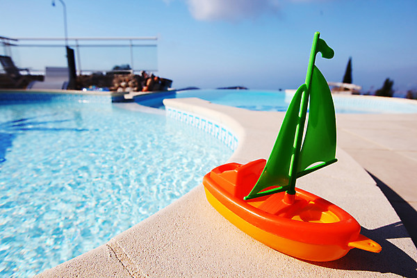 포토 JPG 해외이미지 라이프스타일 디자인 공원 행복 어린이 모래 스포츠 바다 공 창문 자연 놀이 호텔 엄마 휴식 주택 건강 사람 소년 사람없음 야외 내부 장식 물 파란색 빛 장난감 수영 스파 침묵 목욕 젖음 아기 보트 고급 그림 장면 터키석 스타일 해외202004 해외202105 해외포토 자연요소 공공시설 남자 감정 컬러 컨셉 배_교통 가족 숙소 건물 생활 소리 청결 수상스포츠 보석 생태계 파일형식