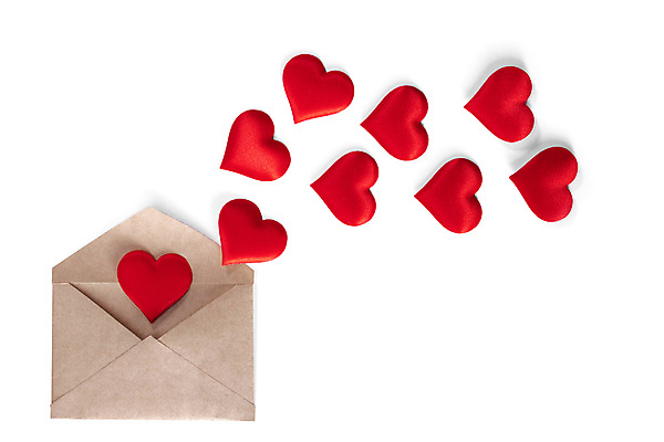 포토 JPG 해외이미지 편지봉투 사랑 사람없음 하트 많음 해외202004 해외202105 해외포토 모양 감정 컨셉 봉투 편지 파일형식