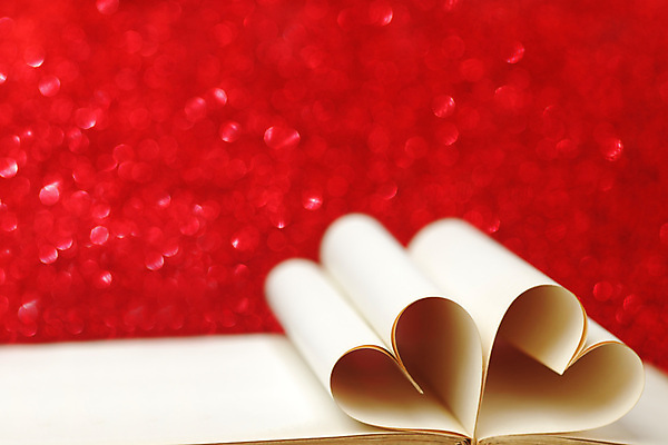 포토 JPG 해외이미지 종이 백그라운드 사랑 사람없음 책 빨간색 낭만 하트 카피스페이스 해외202004 해외202105 해외포토 모양 감정 컬러 컨셉 공백 파일형식