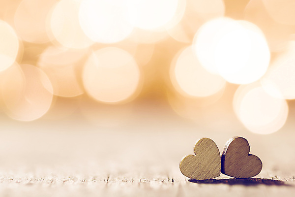 포토 JPG 해외이미지 모양 디자인 커플 결혼 백그라운드 컨셉 2 결혼식 추상 휴가 발렌타인데이 선물 사랑 사람없음 목재 장식 빛 파티 축제 낭만 하트 마음 축하 인사 신용카드 화려 황금 심볼 보케 마법 2월 블러 핸드메이드 카피스페이스 해외202004 해외202105 해외포토 나무 감정 무늬 재료 관계 데이이벤트 이벤트 금융 공백 예절 날짜 파일형식