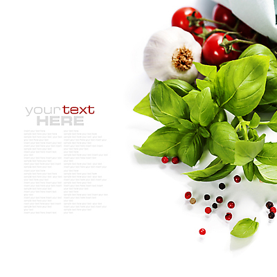 포토 JPG 해외이미지 방울토마토 마늘 사람없음 아웃포커스 흰배경 후추 바질 통후추 해외202004 해외포토 백그라운드 토마토 채소 촬영기법 흰색 향신료 파일형식