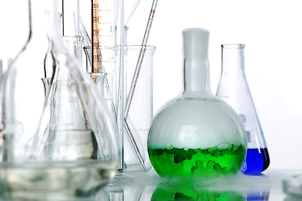 포토 JPG 해외이미지 교육 산업 길 과학 전구 유리 실험 사람없음 초록색 파란색 컬러풀 약 노란색 장비 기구 공구 작업 투명 액체 그룹 실험실 플러그 컨테이너 자르기 약국 플라스크 분석 측정 생물학 유리그릇 튜브 발견 방법 실린더 여의주 취급주의 화학물질 해외202004 해외202105 해외포토 그릇 컬러 컨셉 의학 모션 재질 실험기구 경고 도구 화학 파일형식