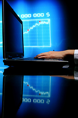 포토 JPG 해외이미지 백인 손 교육 백그라운드 인터넷 비즈니스 통신 손가락 유리 탁자 성공 열쇠 모바일 기술 사람 금융 파란색 노트북 컴퓨터 사무실 검은색 공책 자료 장비 정보 성장 흰색 공구 타이핑 키보드 업무 작업 비즈니스맨 시장 주식 편지 책상 분석 타입 해외202004 해외202105 해외포토 서양인 남자 컬러 가구 컨셉 재질 문구용품 신체부위 경제 전자제품 도구 직장인 파일형식