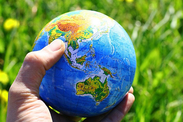 포토 JPG 해외이미지 식물 구름 손 지구 여행 백그라운드 컨셉 밭 통신 교통시설 자연 하늘 성공 안전 사람 풍경 초원 사람없음 초록색 물 여름 파란색 세계 글로벌 지구본 평화 우주 환경 재활용 행성 시골 보호 심볼 에코 보안 장면 시스템 생태학 해외202004 해외202105 해외포토 자연요소 계절 교육 컬러 교통 농업 신체부위 시설 친환경 생태계 파일형식