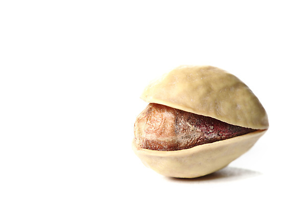 포토 JPG 해외이미지 실내 근접촬영 사람없음 한개 껍질 흰배경 피스타치오 해외202004 해외202105 해외포토 1 뷰포인트 백그라운드 내부 견과류 흰색 파일형식