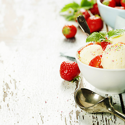 포토 JPG 해외이미지 아이스크림 디저트 실내 사람없음 달콤 흰배경 맛있는 해외202004 해외포토 음식 백그라운드 내부 흰색 맛 파일형식