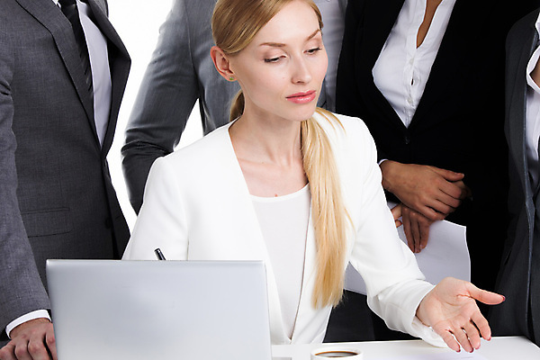 포토 JPG 해외이미지 백인 직업 여자 남자 행복 회사 비즈니스 사업가 통신 성공 설계 직장 함께함 사람 여러명 성인 노트북 사무실 업무 작업 비즈니스맨 비즈니스우먼 자신감 그룹 대표 토론 동료 경영자 리더 경영 프로젝트 브레인스토밍 해외202004 해외202105 해외포토 서양인 감정 다수 컨셉 관계 전자제품 직장인 파일형식