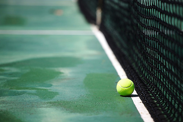 포토 JPG 해외이미지 선 스포츠 공 놀이 건강 경기 사람없음 테니스 게임 그물 테니스공 법정 해외202004 해외202105 해외포토 구기 테니스용품 파일형식