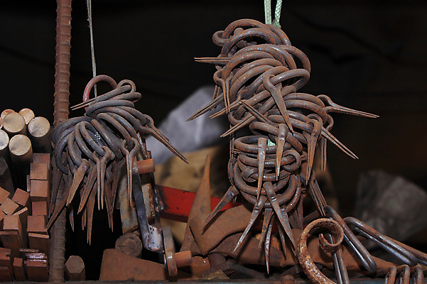 포토 JPG 한국문화 한국전통 전통 전통문화 사람없음 금속 기구 도구 공구 고리 제조 문고리 제조업 걸림 대장간 국내포토 동양문화 산업 문화 모션 재질 한국 문 파일형식