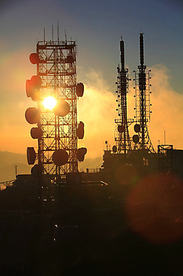 포토 JPG 구름 실루엣 자연현상 자연 하늘 산 한국 풍경 사람없음 야외 햇빛 태양 일출 노을 어둠 일몰 정상 산등성이 철탑 송전탑 국내포토 자연요소 아시아 촬영기법 탑 생태계 파일형식