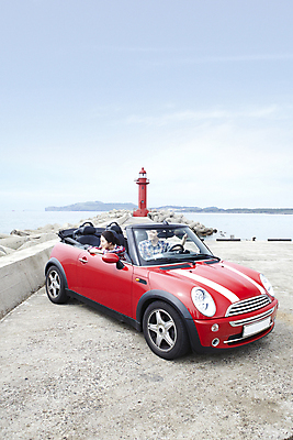 포토 JPG 주간 구름 커플 여자 남자 한쌍 육상교통 교통수단 바다 여행 데이트 자동차 하늘 휴가 휴식 한국 등대 미소 웃음 사람 앉기 동양인 상반신 20대 성인 해변 야외 두명 관광지 제주도 한국인 오픈카 방파제 커플티 청년만 성인만 국내포토 자연요소 공공시설 아시아 교통 컨셉 관계 모션 승용차 표정 인종 청년 커플룩 파일형식