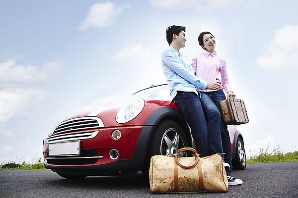 포토 JPG 주간 전신 구름 커플 응시 여자 남자 한쌍 육상교통 교통수단 바다 여행 가방 데이트 자동차 하늘 휴가 휴식 한국 서기 미소 웃음 사람 동양인 20대 성인 해변 야외 두명 관광지 제주도 여행가방 한국인 오픈카 청년만 성인만 국내포토 자연요소 시선 잡화 아시아 교통 컨셉 관계 모션 승용차 표정 인종 청년 파일형식
