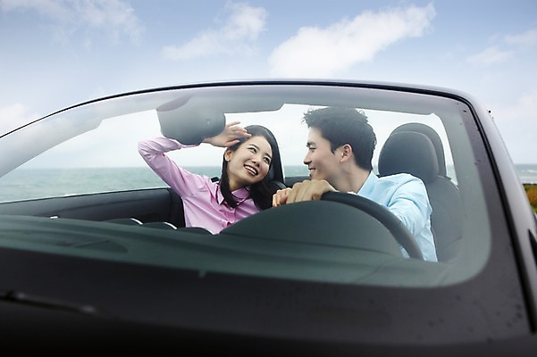 포토 JPG 주간 구름 커플 여자 남자 여유 한쌍 육상교통 교통수단 바다 여행 이동 데이트 자동차 하늘 휴가 휴식 한국 미소 웃음 사람 앉기 동양인 상반신 20대 성인 해변 야외 두명 관광지 제주도 마주보기 운전 한국인 오픈카 청년만 성인만 국내포토 자연요소 감정 아시아 교통 컨셉 관계 모션 승용차 표정 인종 청년 파일형식