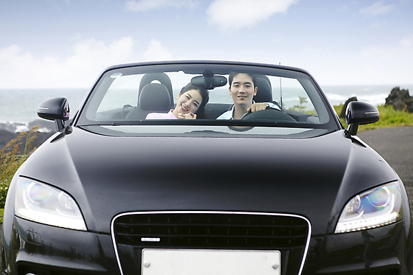 포토 JPG 주간 구름 커플 여자 남자 한쌍 육상교통 교통수단 바다 여행 데이트 자동차 하늘 휴가 휴식 한국 미소 웃음 사람 앉기 동양인 상반신 20대 성인 해변 야외 두명 관광지 제주도 손잡기 운전 한국인 오픈카 청년만 성인만 국내포토 자연요소 아시아 교통 컨셉 관계 모션 승용차 표정 인종 청년 파일형식