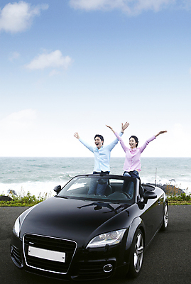 포토 JPG 주간 구름 커플 여자 남자 여유 한쌍 육상교통 교통수단 바다 여행 이동 데이트 자동차 하늘 팔벌리기 휴가 휴식 한국 서기 미소 웃음 사람 동양인 20대 성인 해변 야외 두명 관광지 제주도 한국인 자유 오픈카 청년만 성인만 국내포토 자연요소 감정 아시아 교통 컨셉 관계 모션 승용차 표정 인종 청년 파일형식