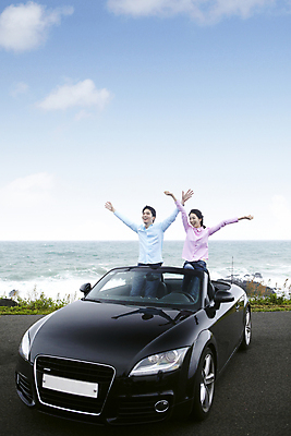 포토 JPG 주간 구름 커플 여자 남자 한쌍 육상교통 교통수단 바다 여행 데이트 자동차 하늘 팔벌리기 휴가 휴식 한국 서기 미소 웃음 사람 동양인 20대 성인 해변 야외 두명 관광지 제주도 한국인 자유 오픈카 청년만 성인만 국내포토 자연요소 아시아 교통 컨셉 관계 모션 승용차 표정 인종 청년 파일형식