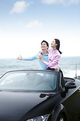 포토 JPG 주간 구름 커플 여자 남자 여유 한쌍 육상교통 교통수단 바다 여행 이동 데이트 자동차 하늘 팔벌리기 휴가 휴식 한국 서기 미소 웃음 사람 동양인 상반신 20대 성인 해변 야외 두명 관광지 제주도 한국인 자유 오픈카 청년만 성인만 국내포토 자연요소 감정 아시아 교통 컨셉 관계 모션 승용차 표정 인종 청년 파일형식