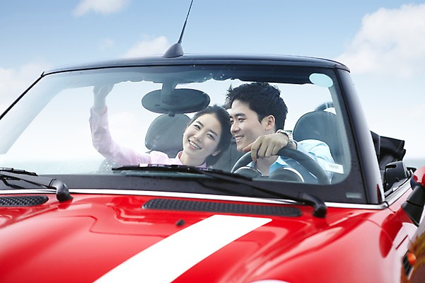 포토 JPG 주간 구름 커플 여자 남자 여유 한쌍 육상교통 교통수단 바다 여행 이동 데이트 자동차 하늘 휴가 휴식 한국 미소 웃음 사람 앉기 동양인 상반신 20대 성인 해변 야외 두명 관광지 제주도 운전 한국인 오픈카 청년만 성인만 국내포토 자연요소 감정 아시아 교통 컨셉 관계 모션 승용차 표정 인종 청년 파일형식