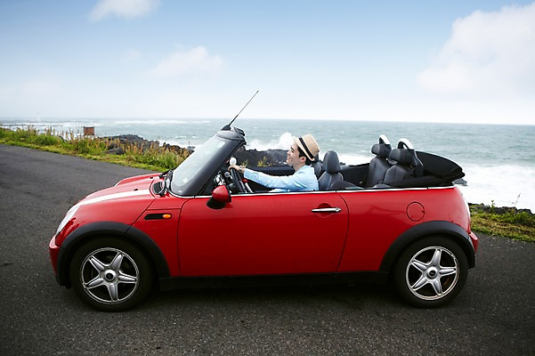 포토 JPG 주간 구름 모자 남자 육상교통 교통수단 바다 여행 자동차 하늘 휴가 휴식 한국 한명 미소 웃음 사람 앉기 동양인 상반신 20대 성인 해변 야외 관광지 제주도 운전 한국인 오픈카 남자만 남자한명만 성인남자만 청년만 청년남자만 청년남자한명만 성인한명만 성인남자한명만 성인만 국내포토 자연요소 1 잡화 아시아 교통 컨셉 모션 승용차 표정 인종 청년 파일형식