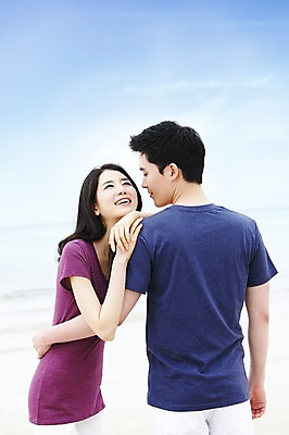 포토 JPG 주간 구름 커플 여자 남자 행복 한쌍 바다 여행 데이트 하늘 휴가 휴식 한국 사랑 서기 미소 웃음 사람 동양인 상반신 20대 성인 해변 야외 두명 관광지 제주도 기댐 한국인 청년만 성인만 국내포토 자연요소 감정 아시아 컨셉 관계 모션 표정 인종 청년 파일형식