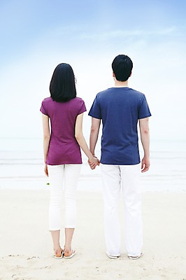 포토 JPG 주간 전신 구름 커플 여자 남자 행복 한쌍 바다 여행 데이트 하늘 휴가 휴식 한국 사랑 서기 사람 동양인 20대 성인 해변 야외 두명 뒷모습 관광지 제주도 손잡기 한국인 청년만 성인만 국내포토 자연요소 감정 아시아 뷰포인트 컨셉 관계 모션 인종 청년 파일형식
