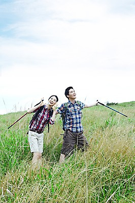 포토 JPG 주간 전신 구름 커플 여자 남자 행복 한쌍 스포츠 여행 배낭 자연 지팡이 하늘 팔벌리기 레저 휴가 산 한국 건강 사랑 서기 미소 웃음 사람 동양인 20대 성인 취미 야외 두명 레포츠 관광지 운동 제주도 등산 트래킹 한국인 자유 배낭여행 커플티 산행 청년만 성인만 국내포토 자연요소 감정 아시아 컨셉 가방 관계 모션 표정 인종 청년 생태계 커플룩 파일형식