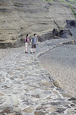 포토 JPG 주간 전신 커플 여자 남자 행복 한쌍 스포츠 여행 배낭 자연 지팡이 레저 휴가 산 한국 건강 사랑 서기 미소 웃음 사람 동양인 20대 성인 취미 야외 두명 레포츠 관광지 운동 제주도 손잡기 등산 트래킹 한국인 즐거움 배낭여행 상쾌 커플티 산행 청년만 성인만 국내포토 자연요소 감정 아시아 가방 관계 모션 표정 인종 청년 생태계 커플룩 파일형식
