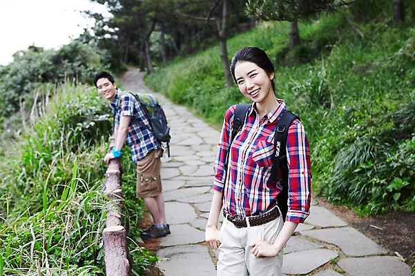 포토 JPG 주간 커플 여자 남자 행복 길 한쌍 스포츠 여행 배낭 자연 레저 휴가 산 한국 건강 사랑 서기 미소 웃음 사람 동양인 20대 성인 취미 야외 두명 레포츠 관광지 울타리 운동 제주도 등산 트래킹 한국인 즐거움 배낭여행 상쾌 커플티 청년만 성인만 국내포토 자연요소 감정 아시아 가방 관계 모션 표정 인종 청년 담장 생태계 커플룩 파일형식