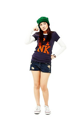 포토 JPG 스튜디오촬영 전신 외국인 모델 해외기획촬영 모자 해외 우먼라이프 라이프스타일 여자 2011년태국 허리손 포즈 생각 모션 청소년 털모자 실내 한명 서기 미소 웃음 누끼 사람 동양인 손짓 라이프 앞모습 10대 캐주얼 고민 갈등 여자만 여자한명만 십대만 십대여자만 십대여자한명만 국내포토 모자_잡화 1 잡화 옷 감정 뷰포인트 표정 인종 내부 생활 파일형식