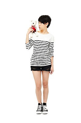 포토 JPG 스튜디오촬영 전신 외국인 해외기획촬영 모자 해외 우먼라이프 라이프스타일 응시 여자 2011년태국 인형 포즈 곰 모션 청소년 실내 한명 서기 미소 웃음 누끼 사람 동양인 라이프 앞모습 10대 캐주얼 곰인형 즐거움 여자만 여자한명만 십대만 십대여자만 십대여자한명만 놓기 국내포토 동물 1 시선 잡화 옷 감정 뷰포인트 포유류 표정 인종 내부 생활 파일형식