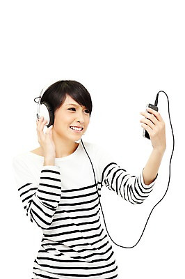 포토 JPG 스튜디오촬영 외국인 해외기획촬영 해외 우먼라이프 라이프스타일 여자 2011년태국 음악 포즈 노래 모션 청소년 놀이 모바일 무선통신 실내 한명 서기 미소 웃음 들기 누끼 사람 동양인 상반신 취미 라이프 10대 캐주얼 스마트폰 핸드폰 헤드폰 헤드셋 통신기기 음악감상 감상 전화기 즐거움 통화 여자만 여자한명만 십대만 십대여자만 십대여자한명만 국내포토 1 옷 감정 음향기기 통신 문화예술 표정 인종 내부 생활 전자제품 스마트기기 기계 파일형식