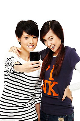 포토 JPG 스튜디오촬영 외국인 해외기획촬영 해외 우먼라이프 라이프스타일 응시 여자 2011년태국 허리손 포즈 모션 청소년 놀이 양갈래머리 어깨동무 실내 서기 미소 웃음 들기 누끼 사람 동양인 상반신 취미 두명 라이프 앞모습 10대 캐주얼 친구 카메라 사진촬영 우정 디지털카메라 셀프카메라 즐거움 기념사진 여자만 십대만 십대여자만 국내포토 헤어스타일 시선 옷 감정 뷰포인트 관계 표정 인종 내부 생활 전자제품 촬영 파일형식